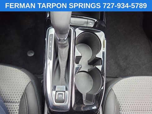 Certified 2025 Chevrolet Trax LT image 28