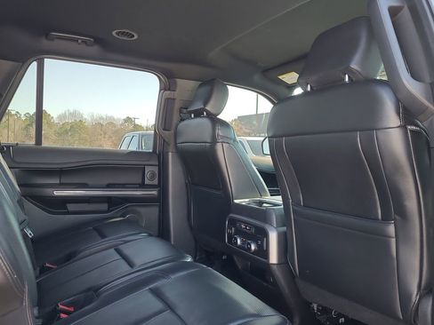 Used 2018 Ford Expedition XLT w/ Equipment Group 202A image 20