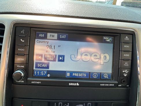 Used 2012 Jeep Grand Cherokee Laredo AWD/4WD image 22