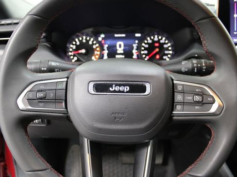 Used 2025 Jeep Compass Trailhawk image 22