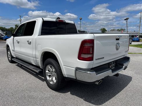 Used 2022 RAM 1500 Laramie AWD/4WD image 3