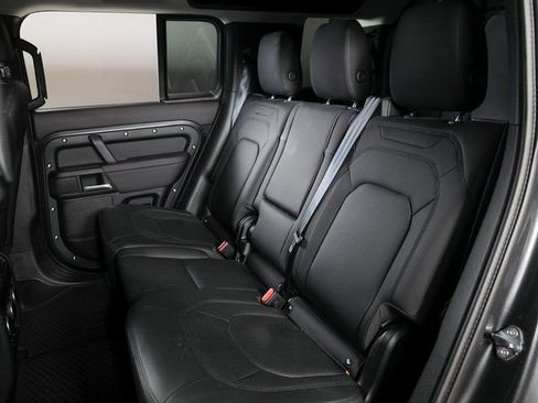 Used 2025 Land Rover Defender 110 S AWD/4WD image 5