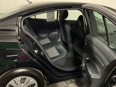 Used 2023 Nissan Versa S w/ Trunk Package FWD image 33