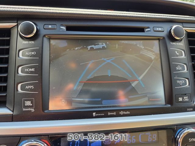 Used 2019 Toyota Highlander Limited Platinum FWD image 30