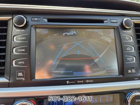 Used 2019 Toyota Highlander Limited Platinum FWD image 30