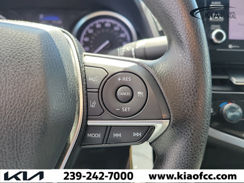 Used 2022 Toyota Camry LE FWD image 25