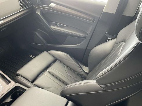 Certified 2024 Audi Q5 2.0T Premium Plus w/ Premium Plus Package image 22