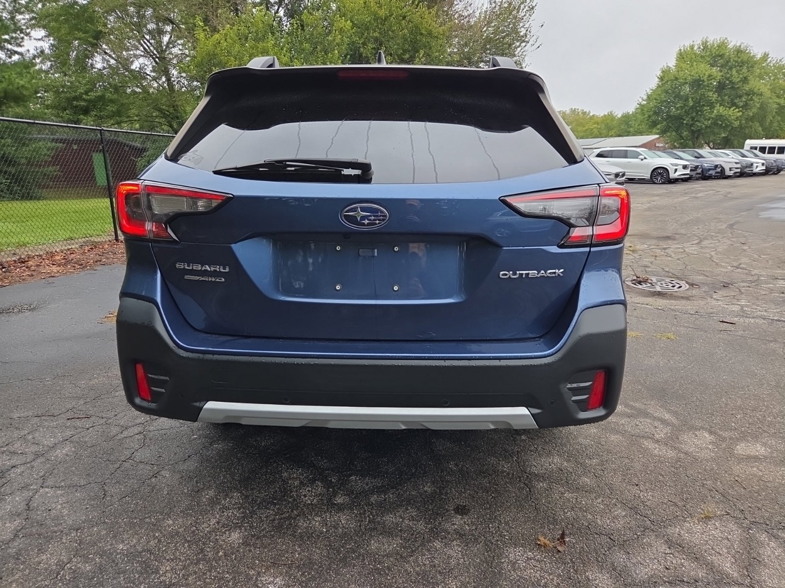 Used 2022 Subaru Outback Limited AWD/4WD image 5