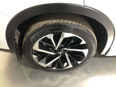 Used 2024 Mitsubishi Outlander Ralliart image 9