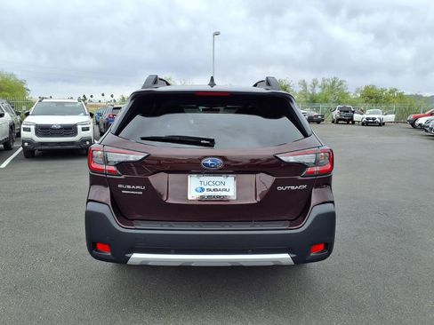 Used 2025 Subaru Outback Limited AWD/4WD image 11