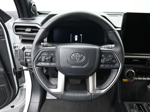 Certified 2025 Toyota 4Runner Limited image 17