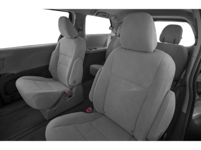 Used 2018 Toyota Sienna XLE Premium FWD image 17