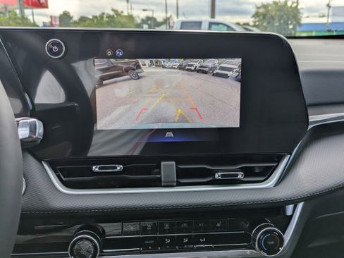 New 2026 Chevrolet Equinox LT w/ Safety and Technology Package FWD image 21