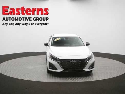 Used 2023 Nissan Altima 2.5 SV AWD/4WD image 37