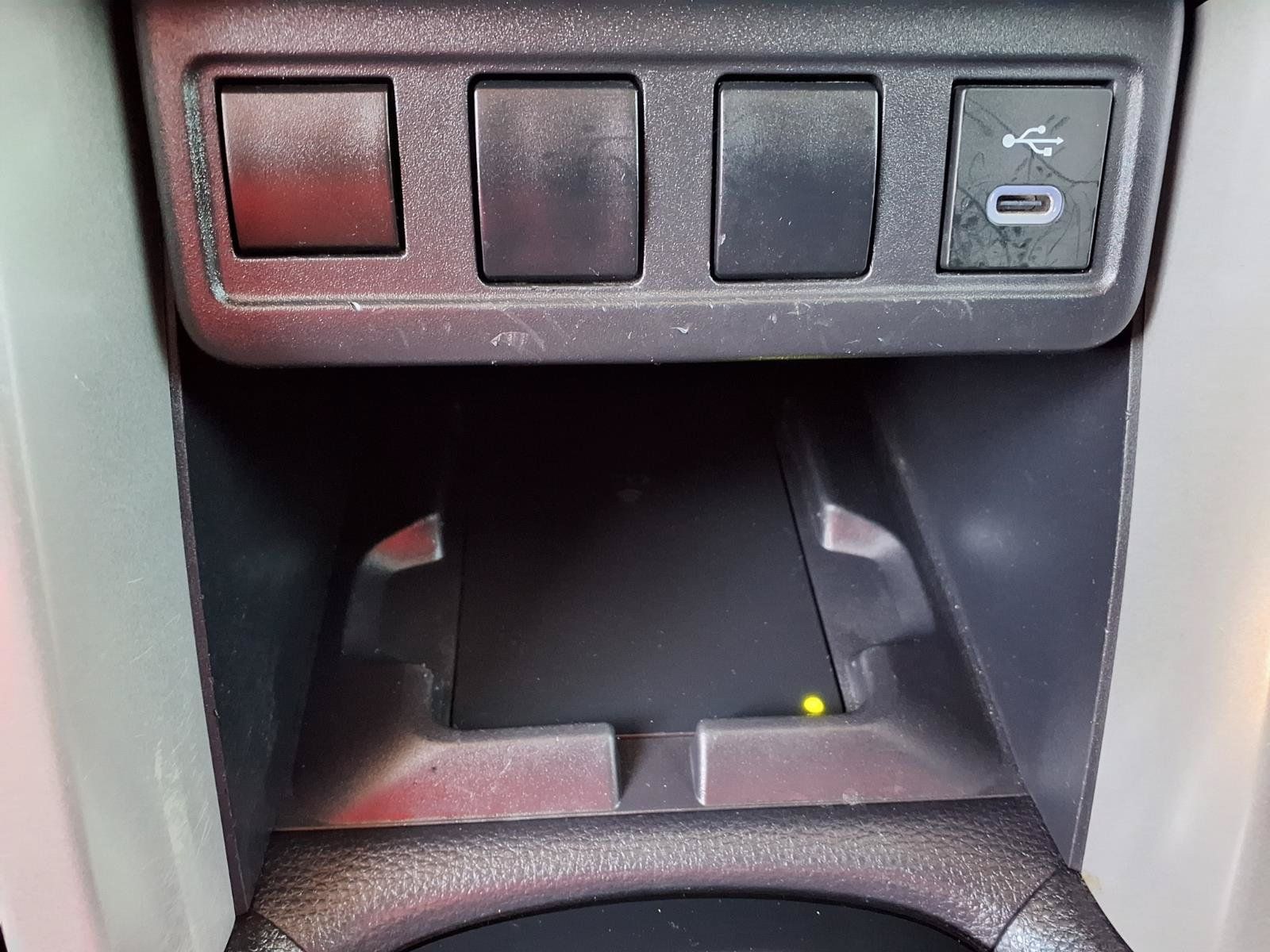 Used 2025 Toyota Corolla Cross LE FWD image 15