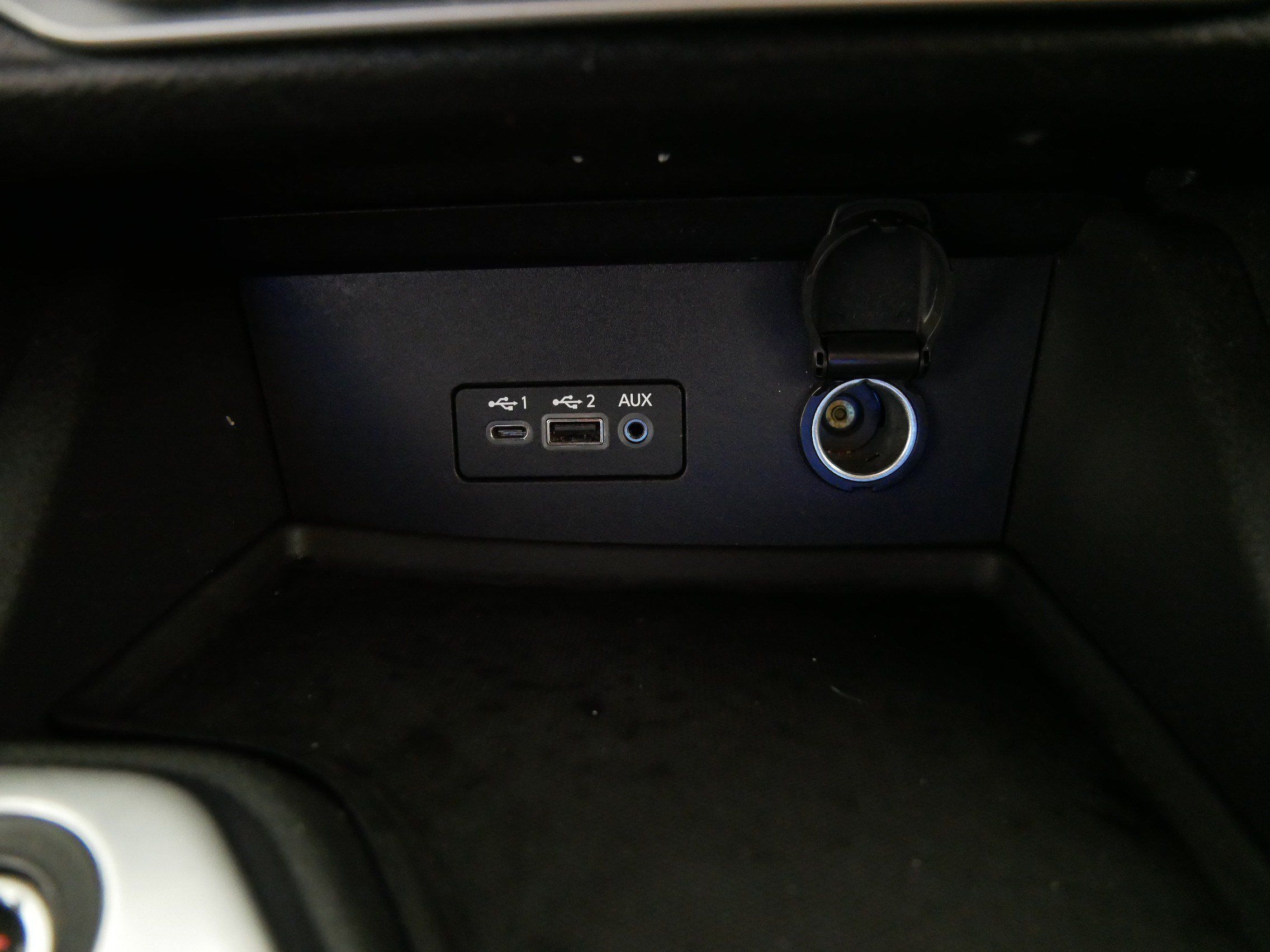 Used 2020 Nissan Sentra SV FWD image 29