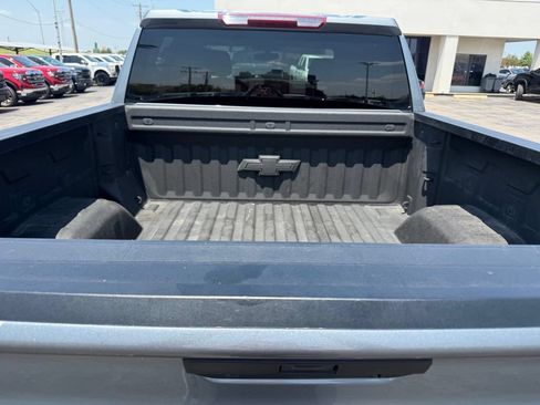 Used 2020 Chevrolet Silverado 1500 LT Trail Boss w/ Bed Protection Package AWD/4WD image 17