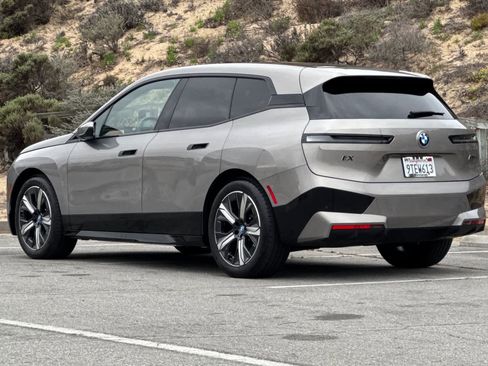 Used 2025 BMW iX M60 image 7