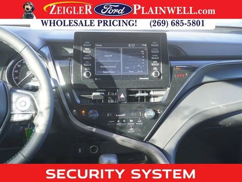 Used 2023 Toyota Camry SE image 9