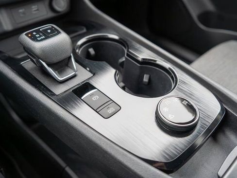 Used 2022 Nissan Rogue SV image 30