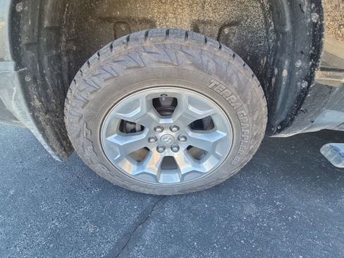 Used 2021 RAM 1500 Big Horn AWD/4WD image 9