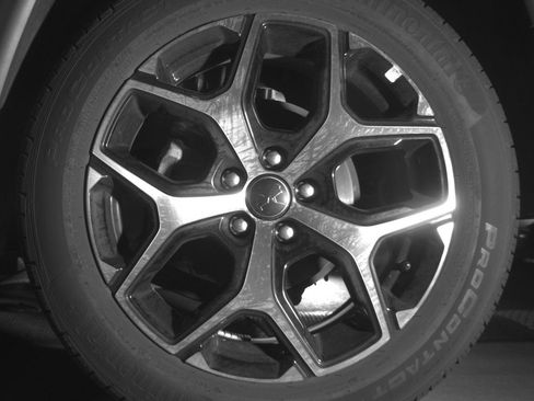 Used 2025 Jeep Compass Limited image 14