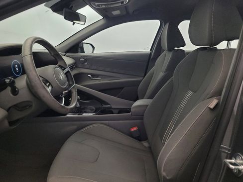 Used 2023 Hyundai Elantra SEL w/ Convenience Package FWD image 17