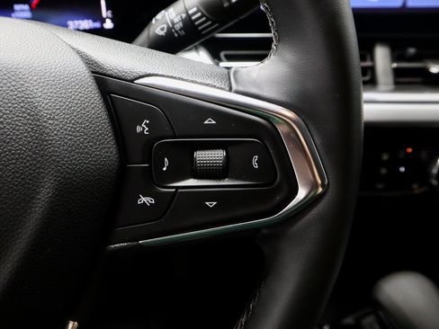 Used 2024 Chevrolet Trax LT w/ Driver Confidence Package image 30