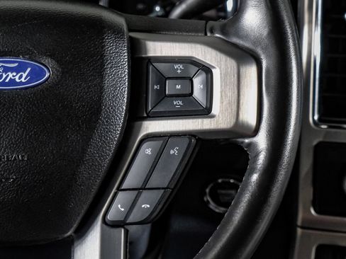 Used 2022 Ford F450 Platinum w/ FX4 Off-Road Package AWD/4WD image 19