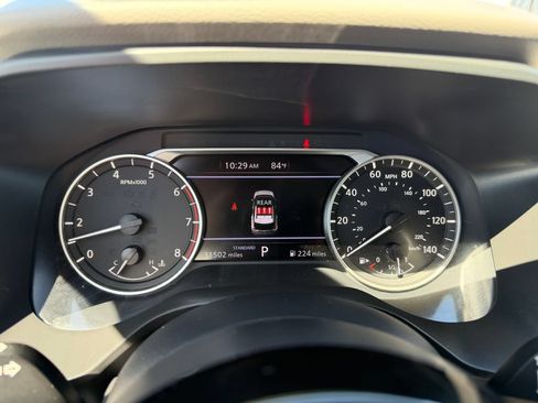 Used 2023 Nissan Rogue SV FWD image 18