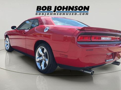 Used 2014 Dodge Challenger R/T w/ Sound Group II RWD image 3
