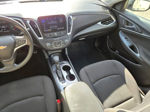Used 2024 Chevrolet Malibu LS FWD image 15