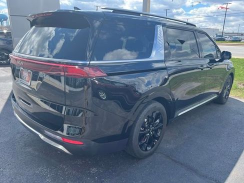 Used 2024 Kia Carnival SX Prestige image 7