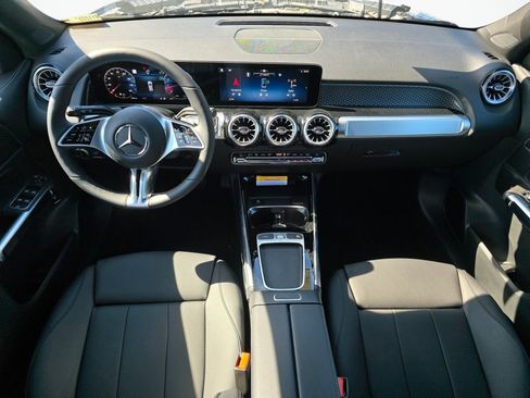 New 2026 Mercedes-Benz GLB 250 4MATIC image 16
