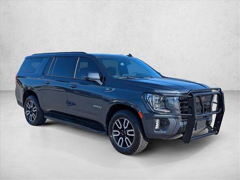 Used 2021 GMC Yukon XL AT4 w/ Technology Package AWD/4WD image 3
