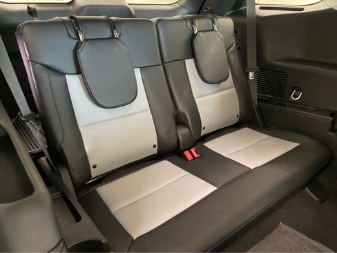 Used 2023 Ford Explorer XLT w/ Equipment Group 202A image 15