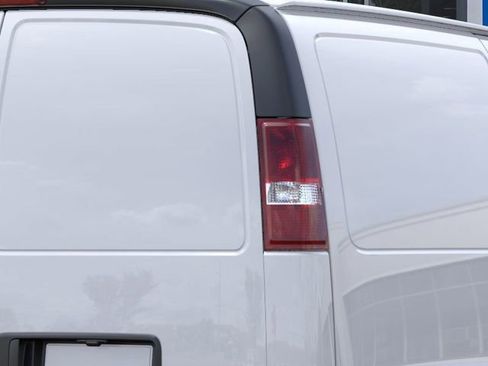 New 2026 Chevrolet Express 3500 w/ Driver Convenience Package RWD image 11