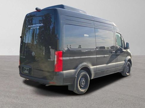 Used 2025 Mercedes-Benz Sprinter 2500 image 3