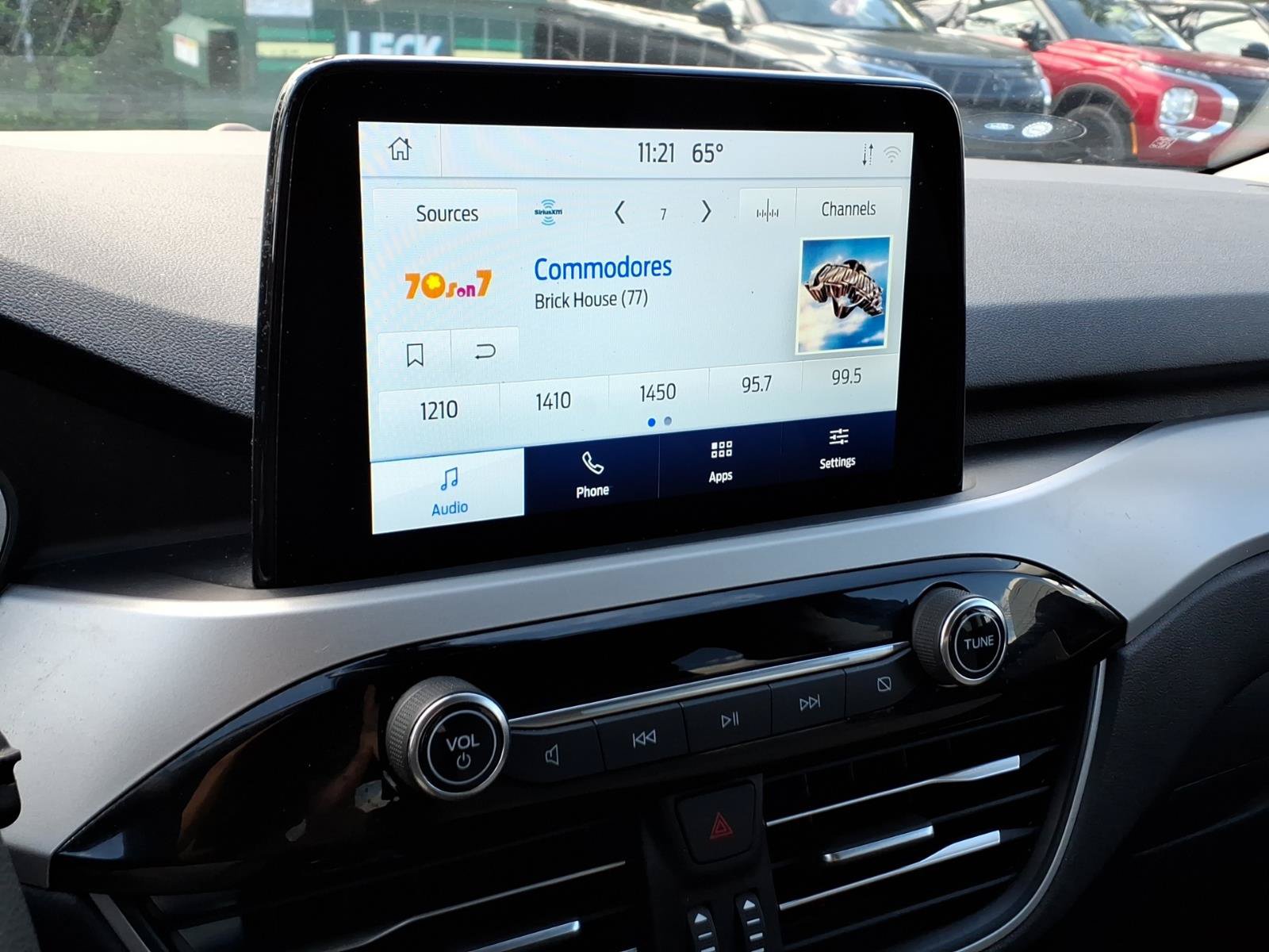 Used 2022 Ford Escape SE FWD image 19