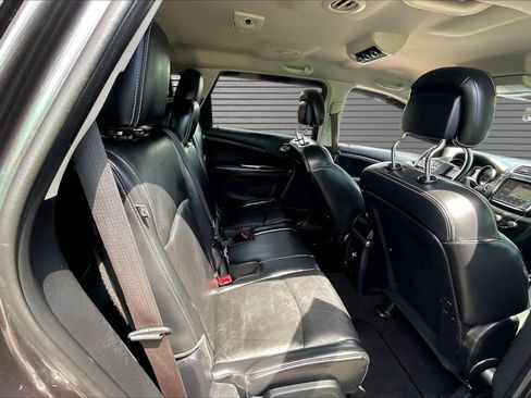 Used 2015 Dodge Journey Crossroad w/ Flexible Seating Group FWD image 24