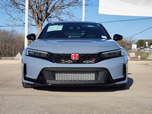 Certified 2024 Honda Civic Type R image 2
