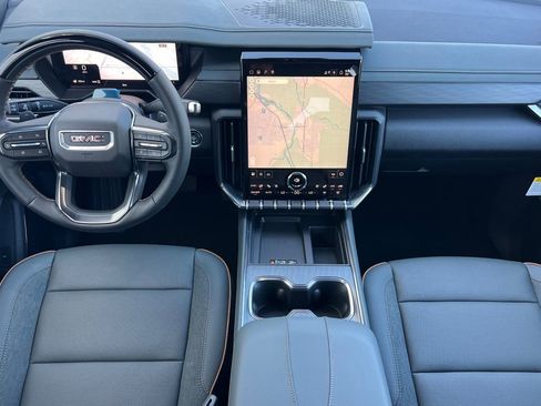 New 2026 GMC Acadia AT4 w/ Super Cruise Package AWD/4WD image 10