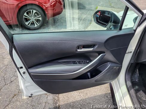 Used 2020 Toyota Corolla SE w/ SE Premium Package FWD image 25