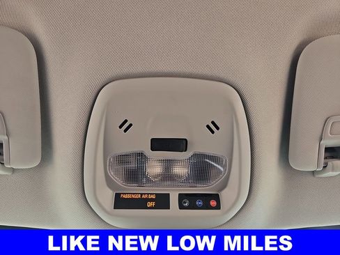 Used 2025 Chevrolet Trax ACTIV w/ Driver Confidence Package image 30