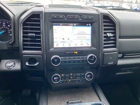 Used 2019 Ford Expedition Limited w/ Equipment Group 302A image 13