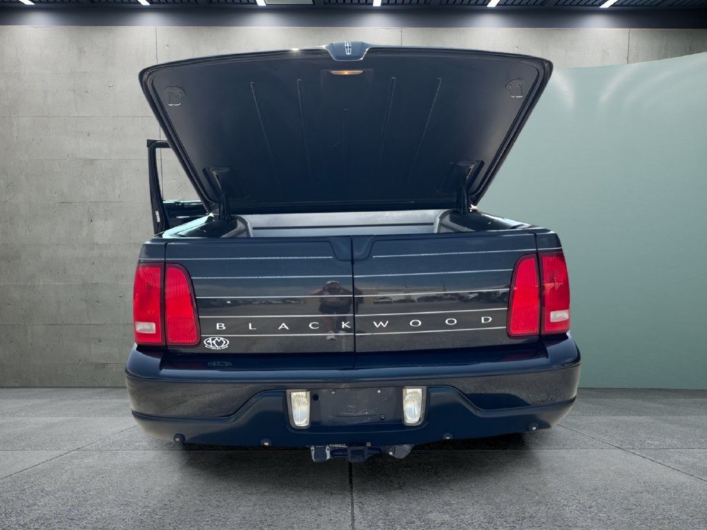 Used 2002 Lincoln Blackwood RWD image 10