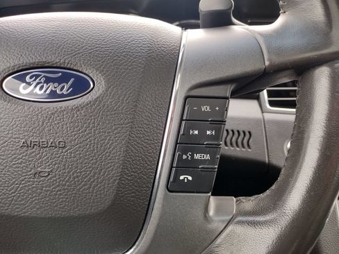 Used 2012 Ford Taurus Limited AWD/4WD image 25