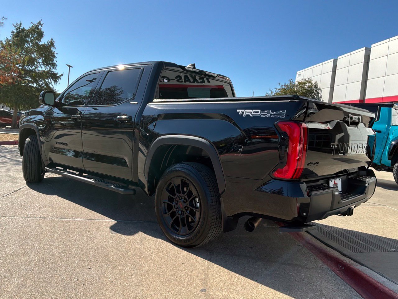 Used 2024 Toyota Tundra Limited w/ TRD Off-Road Package AWD/4WD image 8