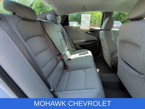 Used 2022 Chevrolet Malibu LS FWD image 28