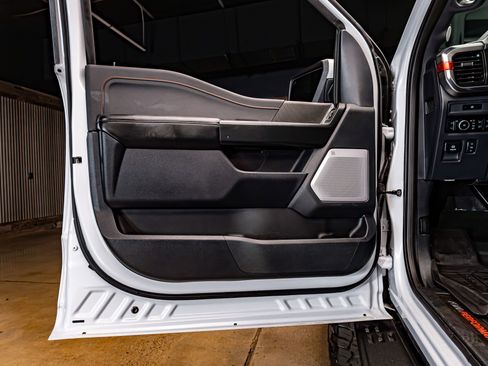 Used 2025 Ford F150 Raptor image 29